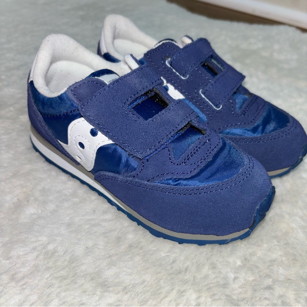 Saucony Little Kids Toddler Jazz Low Pro Hook & Loop Sneaker Size 9.5W Navy Wht